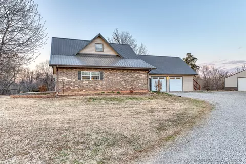 Exterior - 3720 E 116th St, Perkins, OK 74059 photo 7 of 12