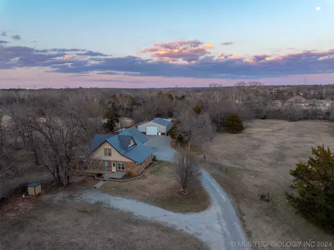 View/Area - 3720 E 116th St, Perkins, OK 74059 photo 2 of 4