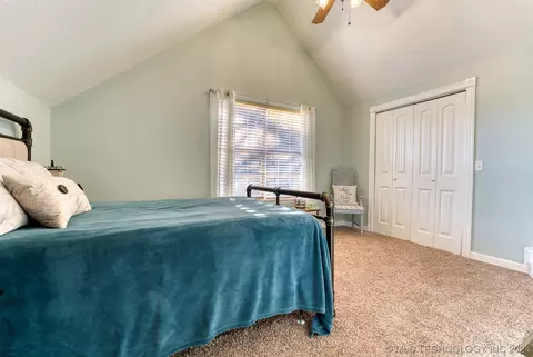 Bedroom - 3720 E 116th St, Perkins, OK 74059 photo 9 of 10