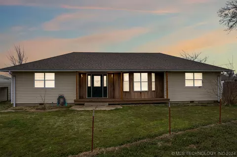 1717 NE Graham Ct, Pryor, OK 74361