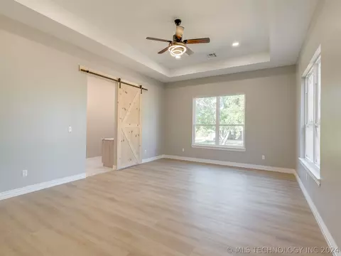 Living - 1213 S Monte Vis, Ada, OK 74820 photo 4 of 4