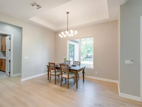 Dining - 1213 S Monte Vis, Ada, OK 74820 photo 1 of 3