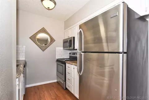 4860 E 68th Street S 236, Tulsa, OK 74136 photo 9
