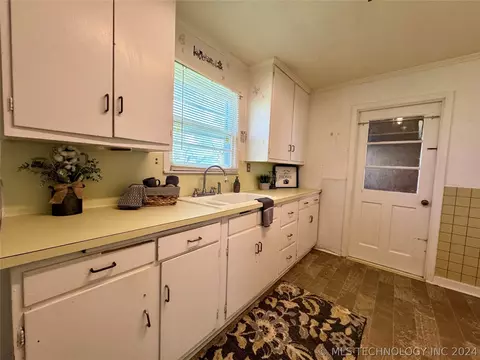 Other - 1242 E 3rd St, Cushing, OK 74023 photo 6 of 22