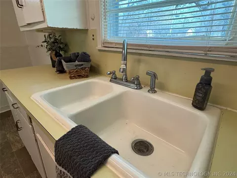 Other - 1242 E 3rd St, Cushing, OK 74023 photo 5 of 22