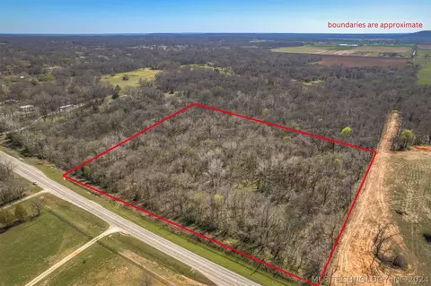 E 141st Street, Coweta, OK 74429