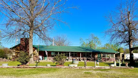 413820 E 1050 Rd, Council Hill, OK 74428
