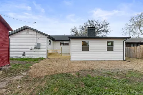 Exterior - 6765 E 28th St, Tulsa, OK 74129 photo 4 of 9