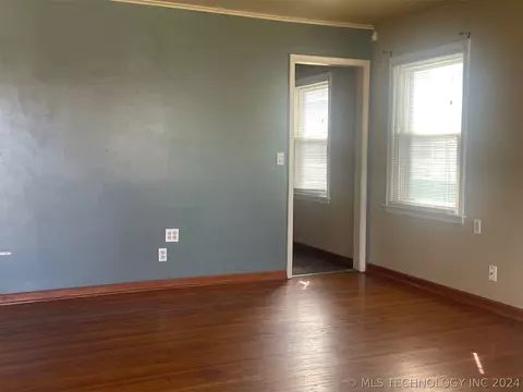 7734 E Independence St, Tulsa, OK 74115 photo 3
