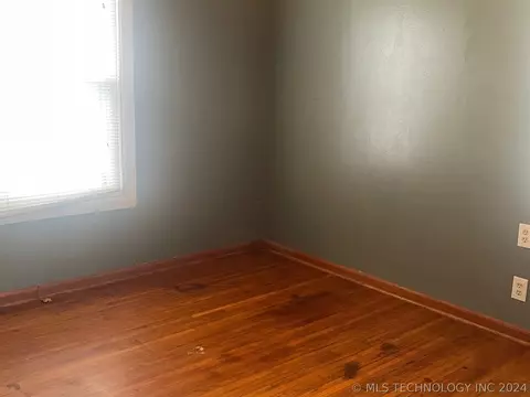 7734 E Independence St, Tulsa, OK 74115 photo 12