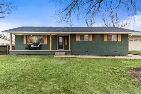 5111 E 30th Pl, Tulsa, OK 74114 photo 1