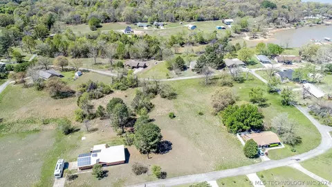 68 Mcgill Dr, Eufaula, OK 74432 photo 3