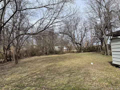 6329 E 5th St, Tulsa, OK 74112 photo 2