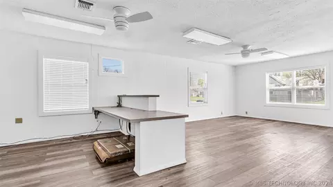 502 S 6th, Ringling, OK 73456 photo 4
