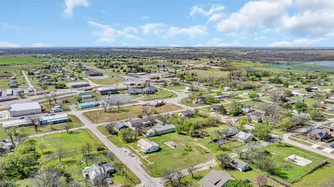 502 S 6th, Ringling, OK 73456 photo 23