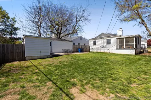 Exterior - 3520 E 22nd Pl, Tulsa, OK 74114 photo 5 of 10
