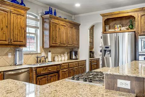 Kitchen - 17013 E 48th St, Tulsa, OK 74134 photo 4 of 4