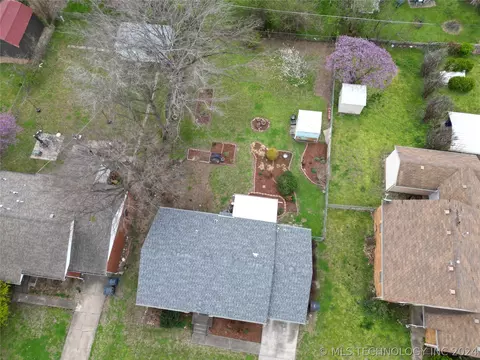 2608 E 2nd St, Tulsa, OK 74104 photo 4
