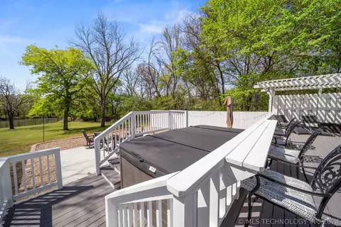 Exterior - 32838 E 750 St, Wagoner, OK 74467 photo 11 of 14