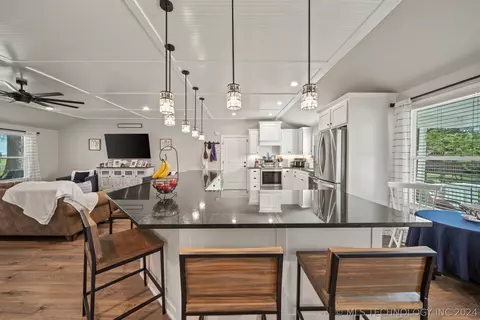 Dining - 32838 E 750 St, Wagoner, OK 74467 photo 1 of 3