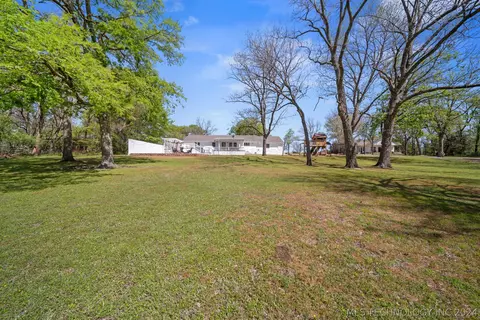 Exterior - 32838 E 750 St, Wagoner, OK 74467 photo 13 of 14