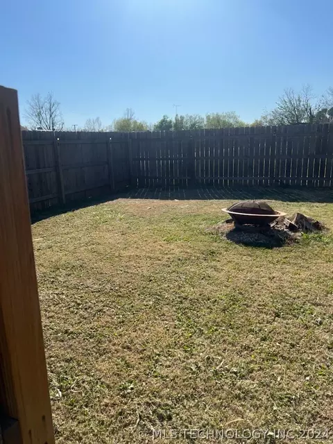 203 N Howerton Ave, Cushing, OK 74023 photo 25