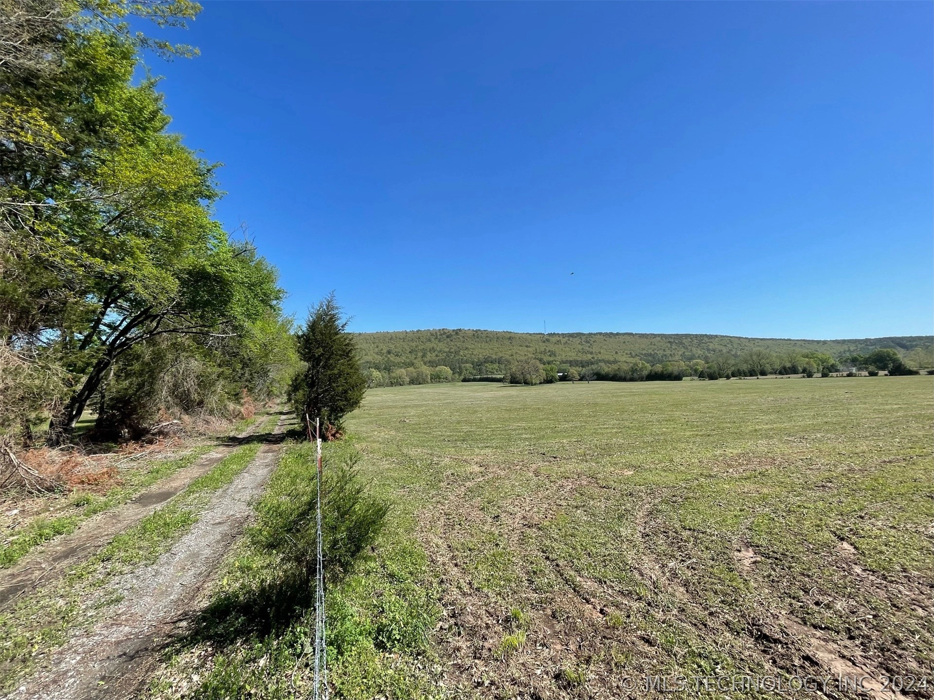 1529 NW Centerpoint Rd