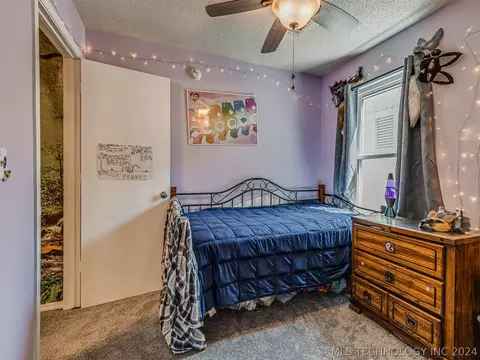 Bedroom - 1528 E 67th Pl, Tulsa, OK 74136 photo 6 of 9