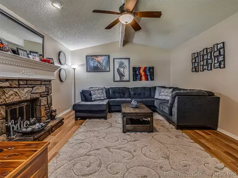 Living - 1528 E 67th Pl, Tulsa, OK 74136 photo 1 of 5