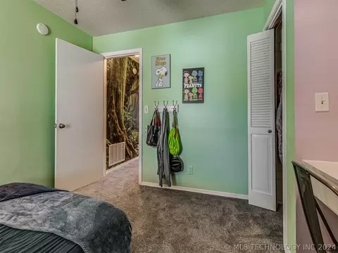 Bedroom - 1528 E 67th Pl, Tulsa, OK 74136 photo 9 of 9