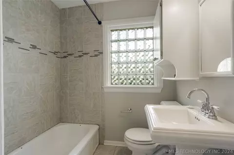Bath - 211 E 35th St, Tulsa, OK 74105 photo 2 of 2