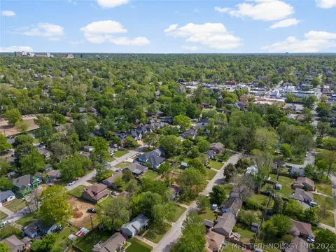 View/Area - 211 E 35th St, Tulsa, OK 74105 photo 8 of 8