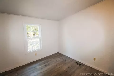 420862 E 1145, Eufaula, OK 74432 photo 28
