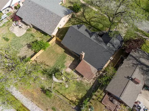 Exterior - 9031 E 40th St, Tulsa, OK 74145 photo 12 of 12