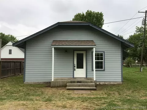 822 S Vann St, Pryor, OK 74361