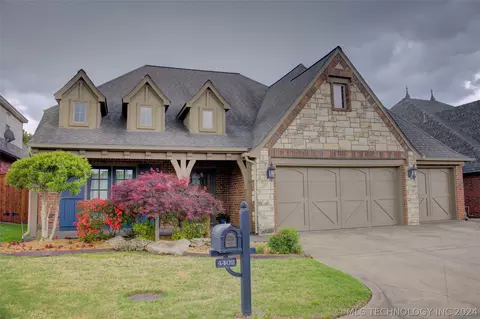 Exterior - 4402 E 93rd Pl, Tulsa, OK 74137 photo 8 of 10