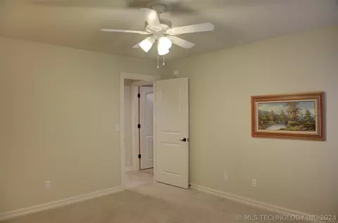 Bedroom - 4402 E 93rd Pl, Tulsa, OK 74137 photo 2 of 3