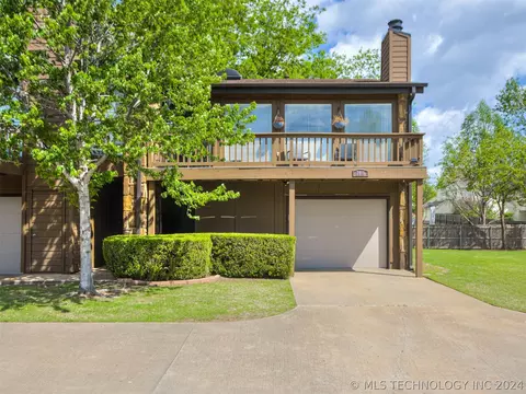 2815 E 90th Street 8, Tulsa, OK 74137
