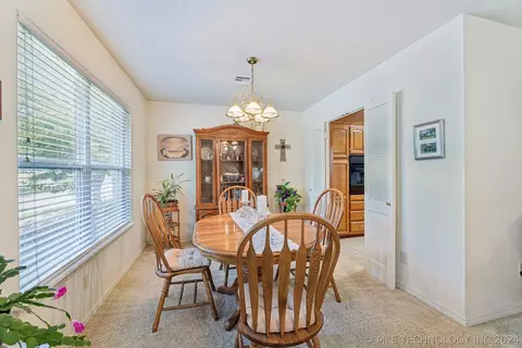 9655 E 27th St, Tulsa, OK 74129 photo 7