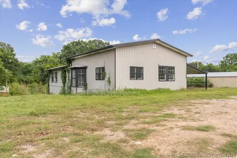 Exterior - 1985 Willafa Woods Rd, Cartwright, OK 74731 photo 9 of 13