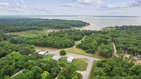 View/Area - 1985 Willafa Woods Rd, Cartwright, OK 74731 photo 4 of 8