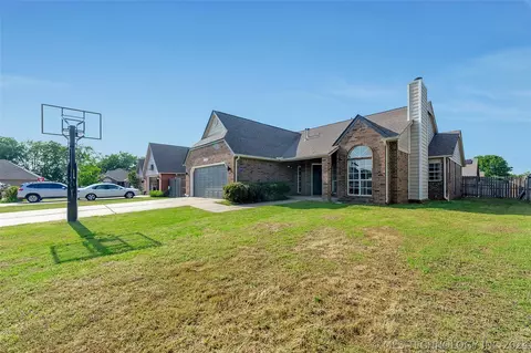 19605 E 39th Pl, Broken Arrow, OK 74014 photo 3