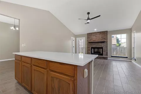 19605 E 39th Pl, Broken Arrow, OK 74014 photo 17