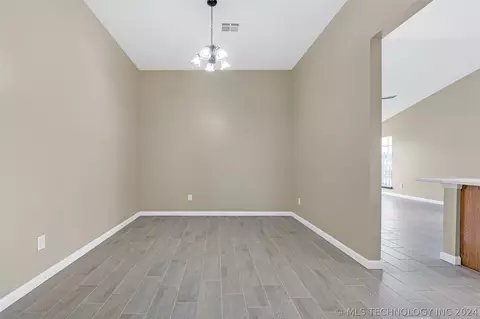 19605 E 39th Pl, Broken Arrow, OK 74014 photo 12