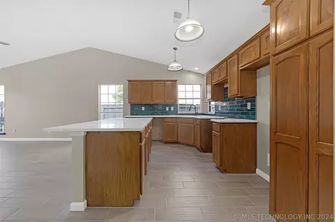 19605 E 39th Pl, Broken Arrow, OK 74014 photo 15