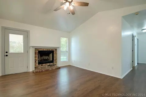 12421 E 35th St S, Tulsa, OK 74146 photo 7