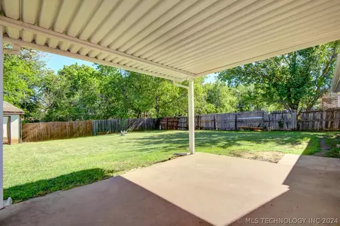 12421 E 35th St S, Tulsa, OK 74146 photo 28