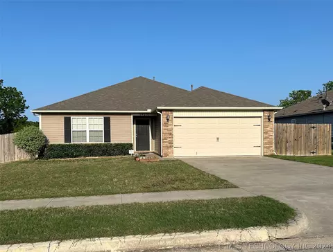14651 S 276th East Ave, Coweta, OK 74429