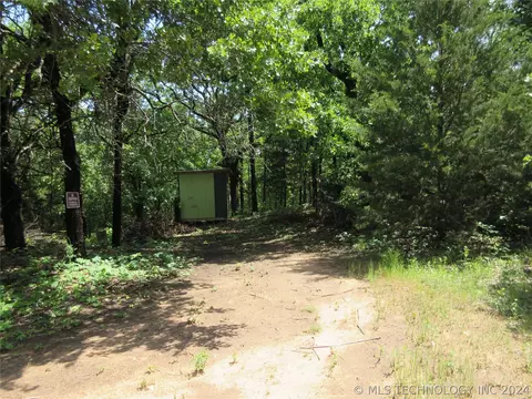 40 Cypress, Mead, OK 73449 photo 2