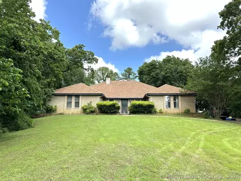1004 Brookside Dr, Durant, OK 74701 photo 1